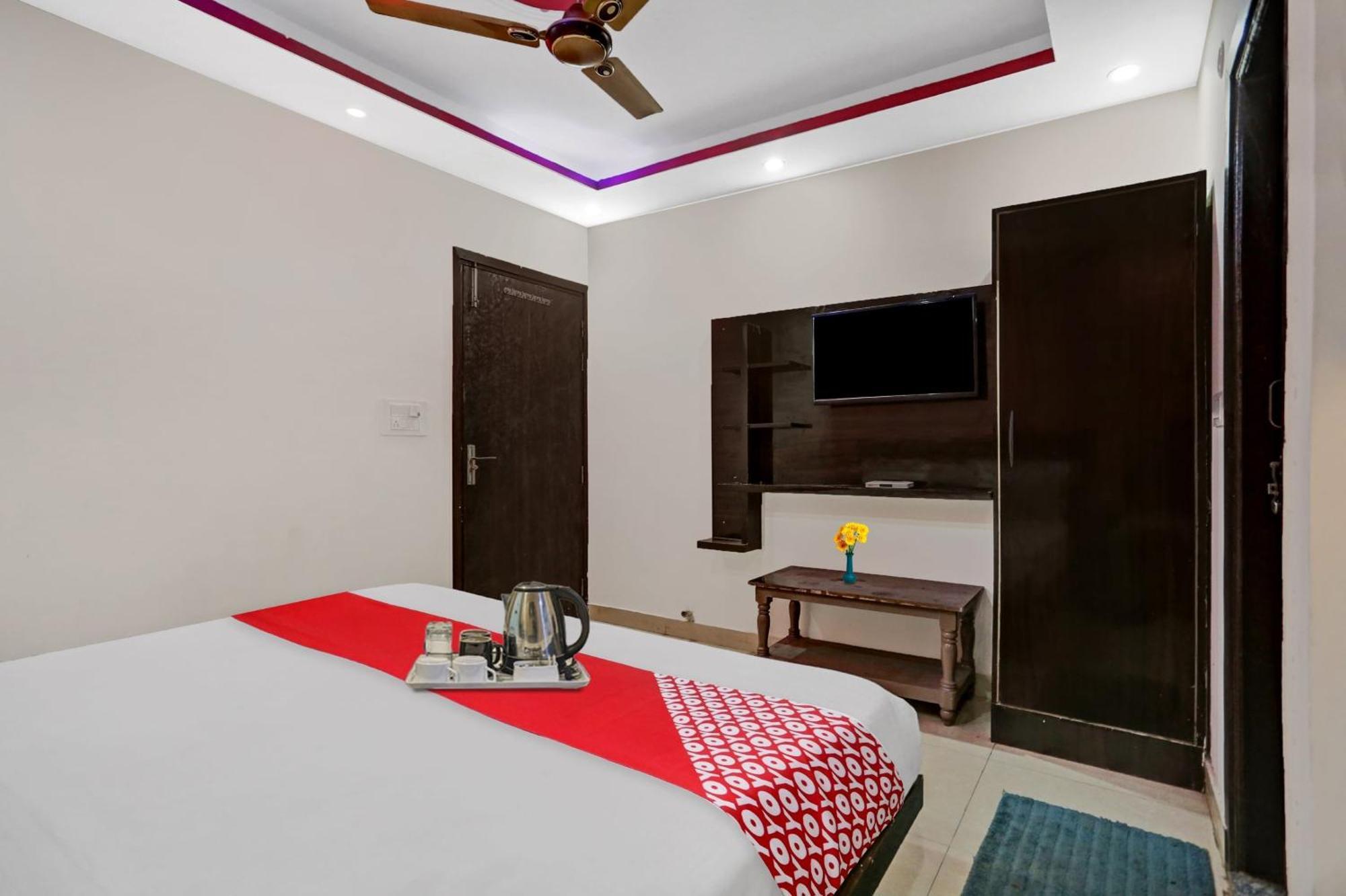 Hotel O Hotel Blue Orchid New Delhi Ngoại thất bức ảnh